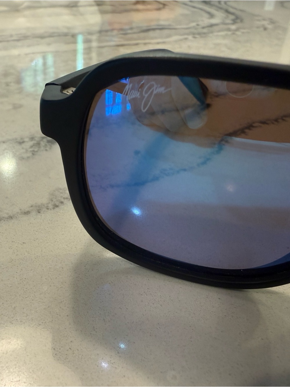 Maui Jim Black Sunglasses Temple Arm with White Marking - Picture 2 of 3